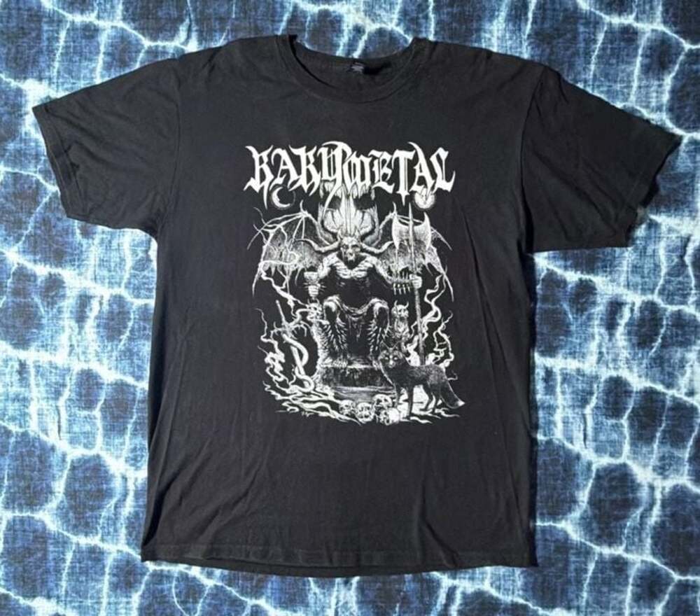 Babymetal World Tour 2018 Fox God Throne T-Shirt